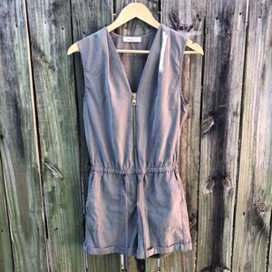 Olive Sleeveless Romper Grifflin Sz S